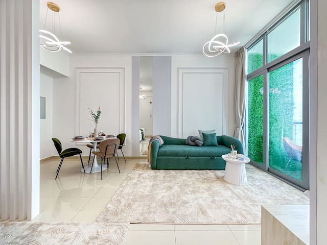 Upgrade Unit w/ Sea View Ideal Location Near Beach — foto 6