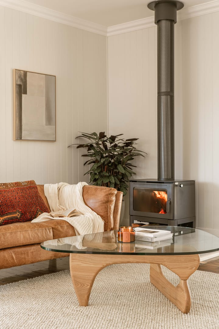 Modern Cottage - Walk to Cafés & Nature Trails