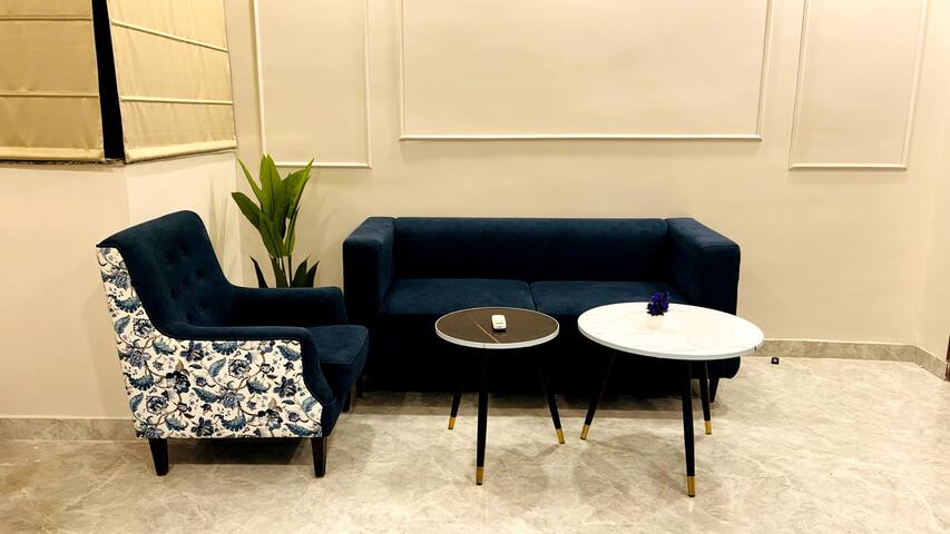 Liv Regalia Service Apartments Gurgaon Golf Course road managed Airbnb listing 3