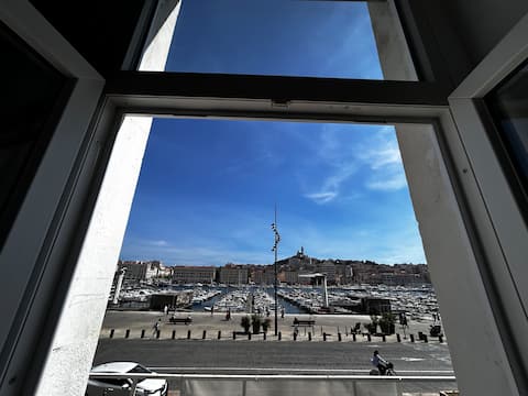 Airbnb performant: Studio on the Old Port à Marseille 2e Arrondissement