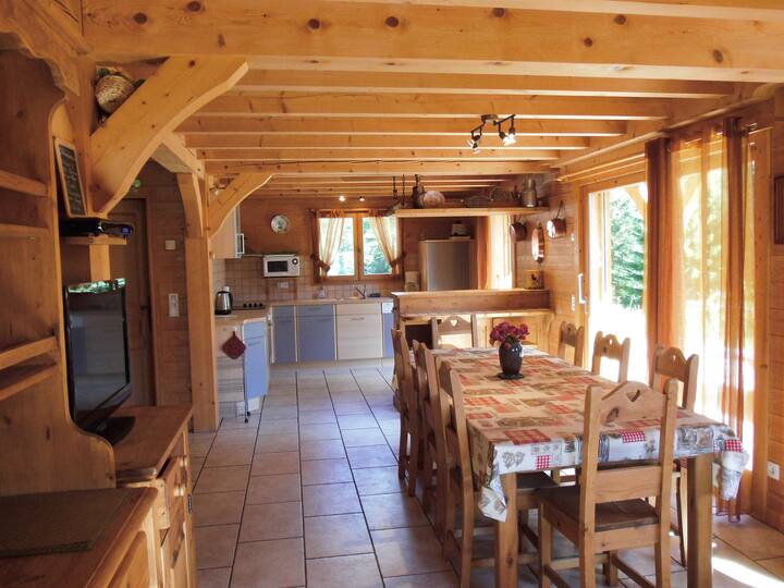 Chalet Bois Indivividuel Confortable - Wifi - La Clusaz