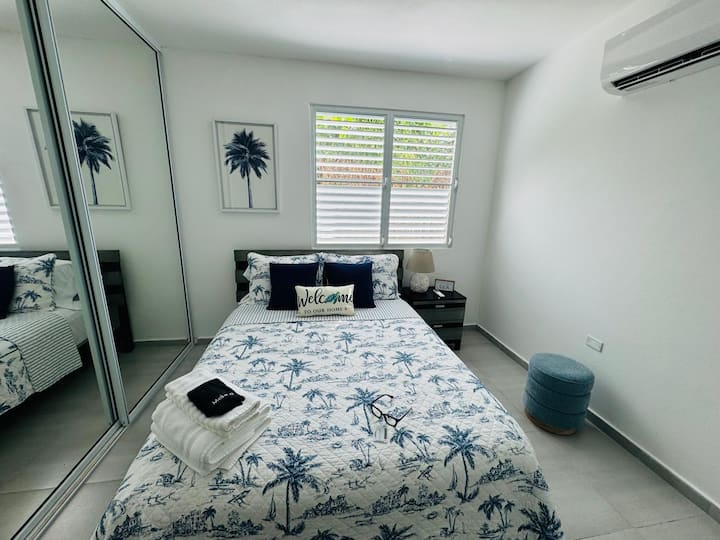 Spavaća soba 1 koja se nalazi na sredini hodnika 