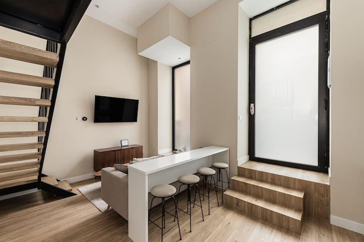 Waou Essence V Antón Martín