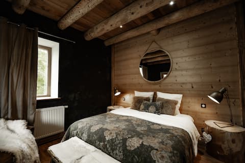 Cosy chalet for two Jura Mountains