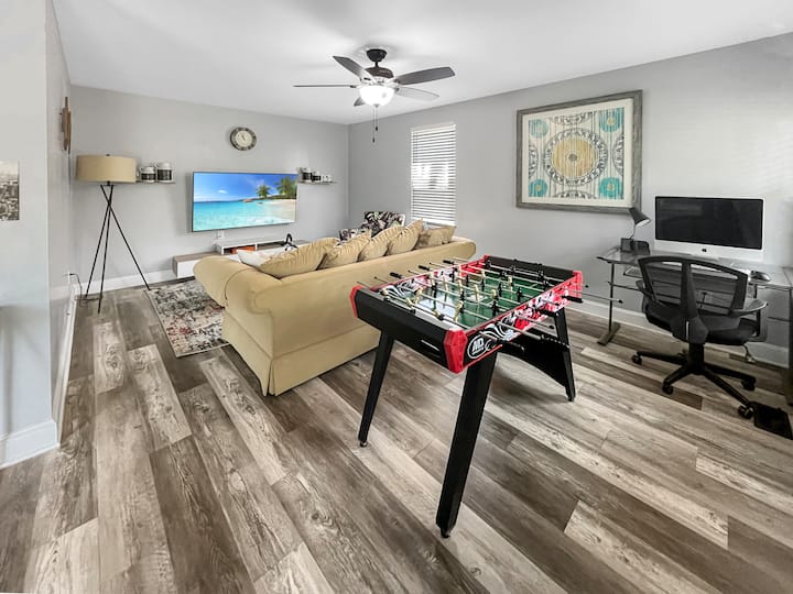 Modern Lakeview Escape | Hickory - Hickory, NC