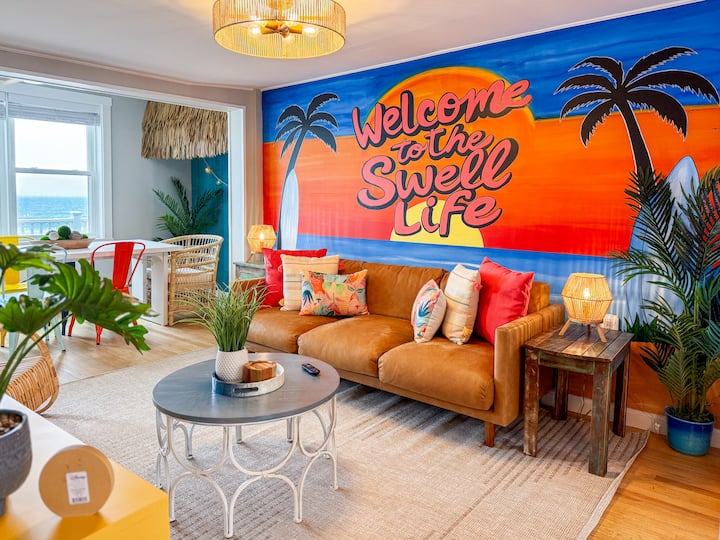 Beachfront Bungalow: Beachyard, Close To Boardwalk - Salisbury, MA