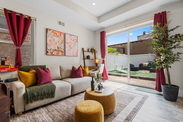 NEW! Spacious-FREE Parking Game&Yard | NYC MetLife gallery image 3