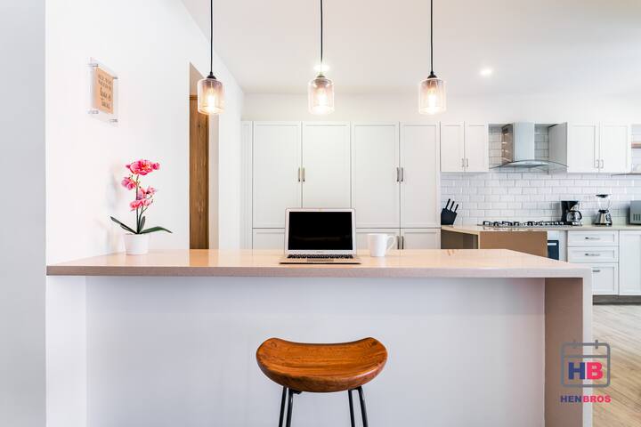 Neuchatel, Plaza Carso, City Market, Seg 24 hrs gallery image 5