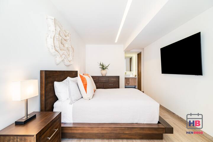 Neuchatel, Plaza Carso, City Market, Seg 24 hrs gallery image 2