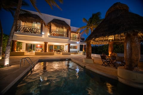 Beachfront house in Uaymitún, Yucatán