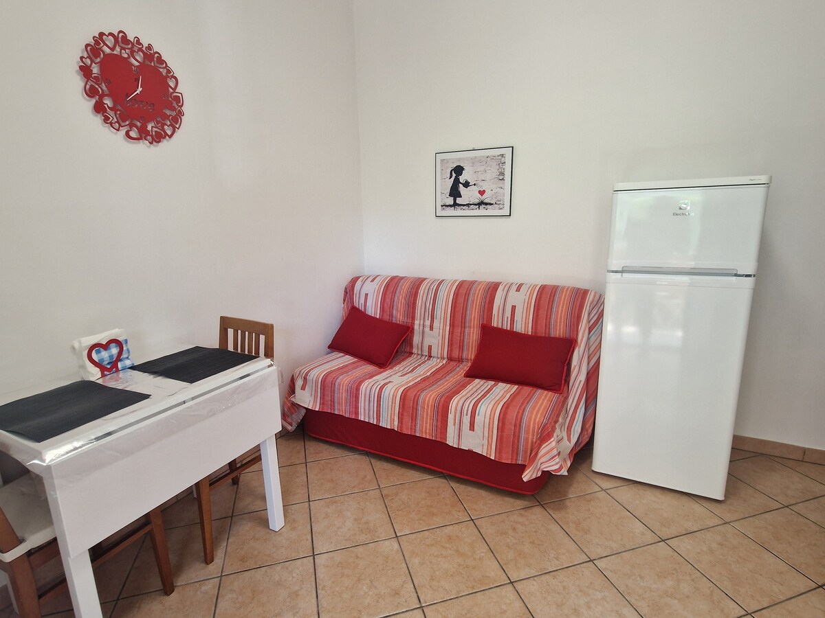Popular Airbnb listing: Apartment in the center with parking space in Loano