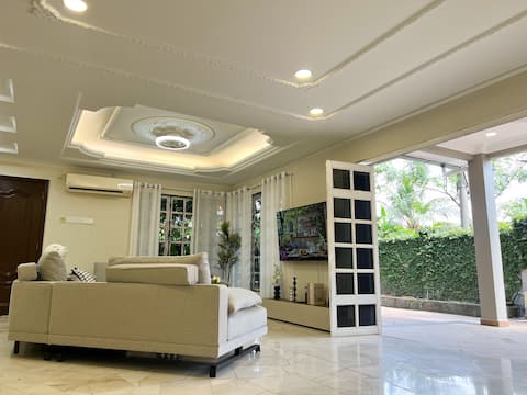 Event House in Subang USJ | 8 Rooms KTV Pool Table