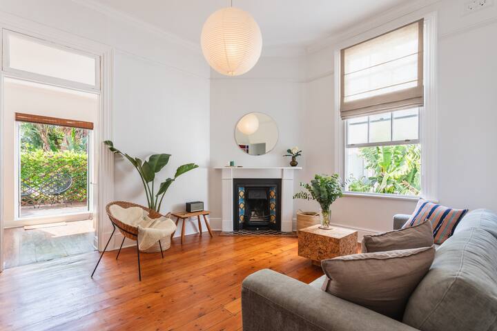 Original Cape Cottage – Calm & Cosy gallery image 2