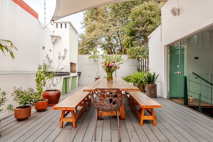 Unique Designer Oasis in Condesa. Best roof garden