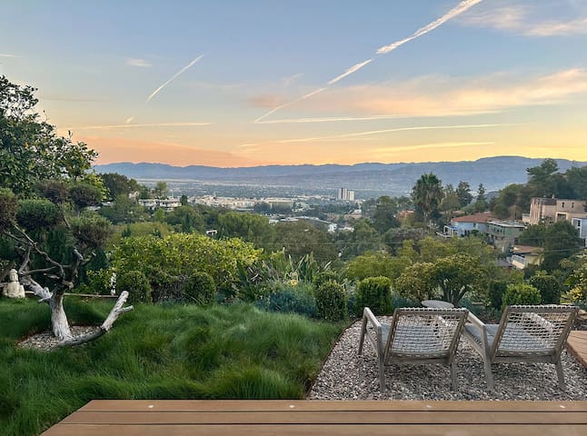 Mulholland, Full of Wonder