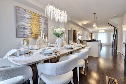 Luxurious Port Credit |Lakefront,Dining & Shopping