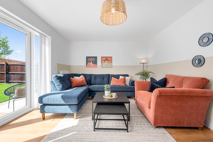 Gorgeous 3br Home | Parking | Long Stays Welcome - Northwich