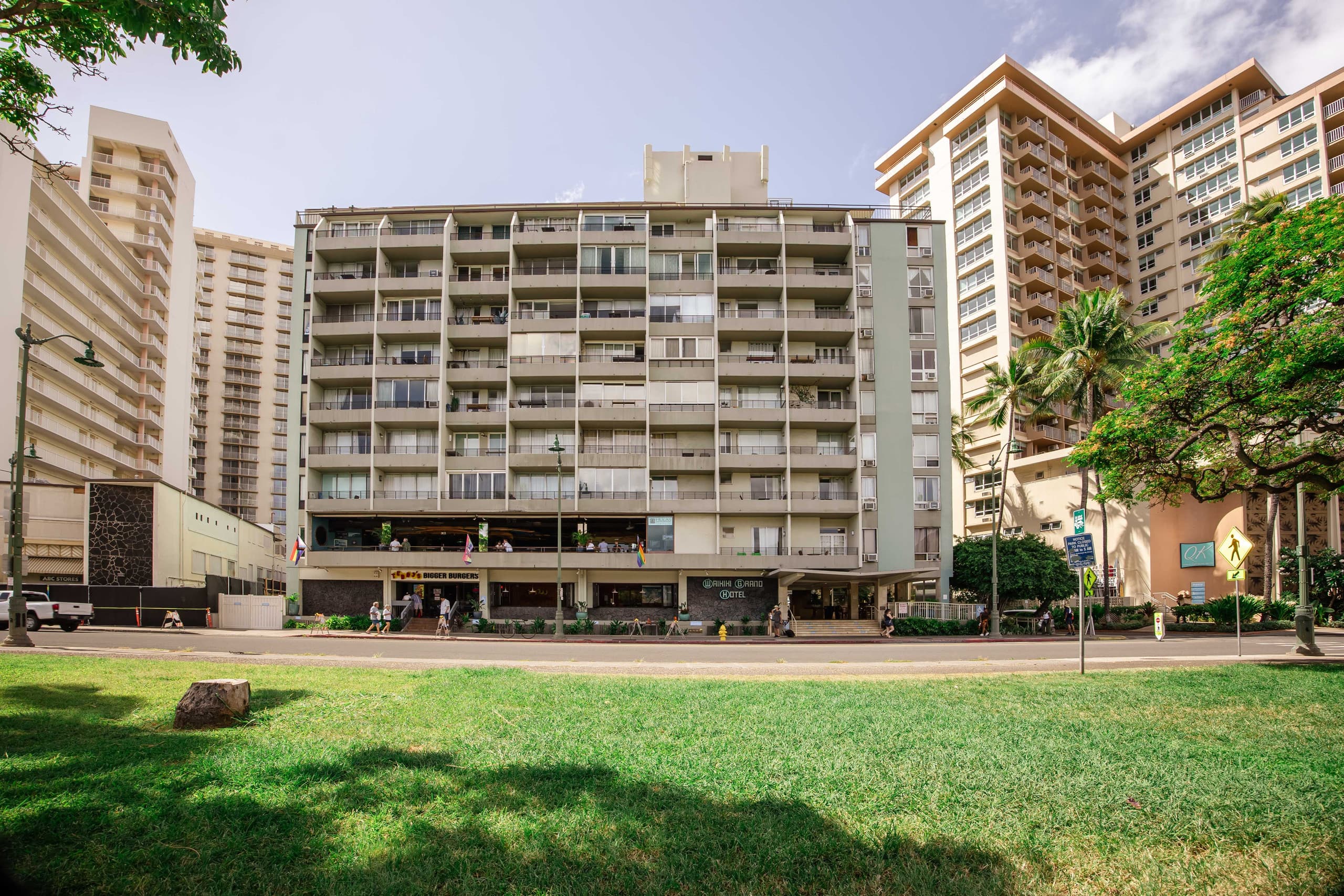 Ocean View Studio with private balcony - Image 9