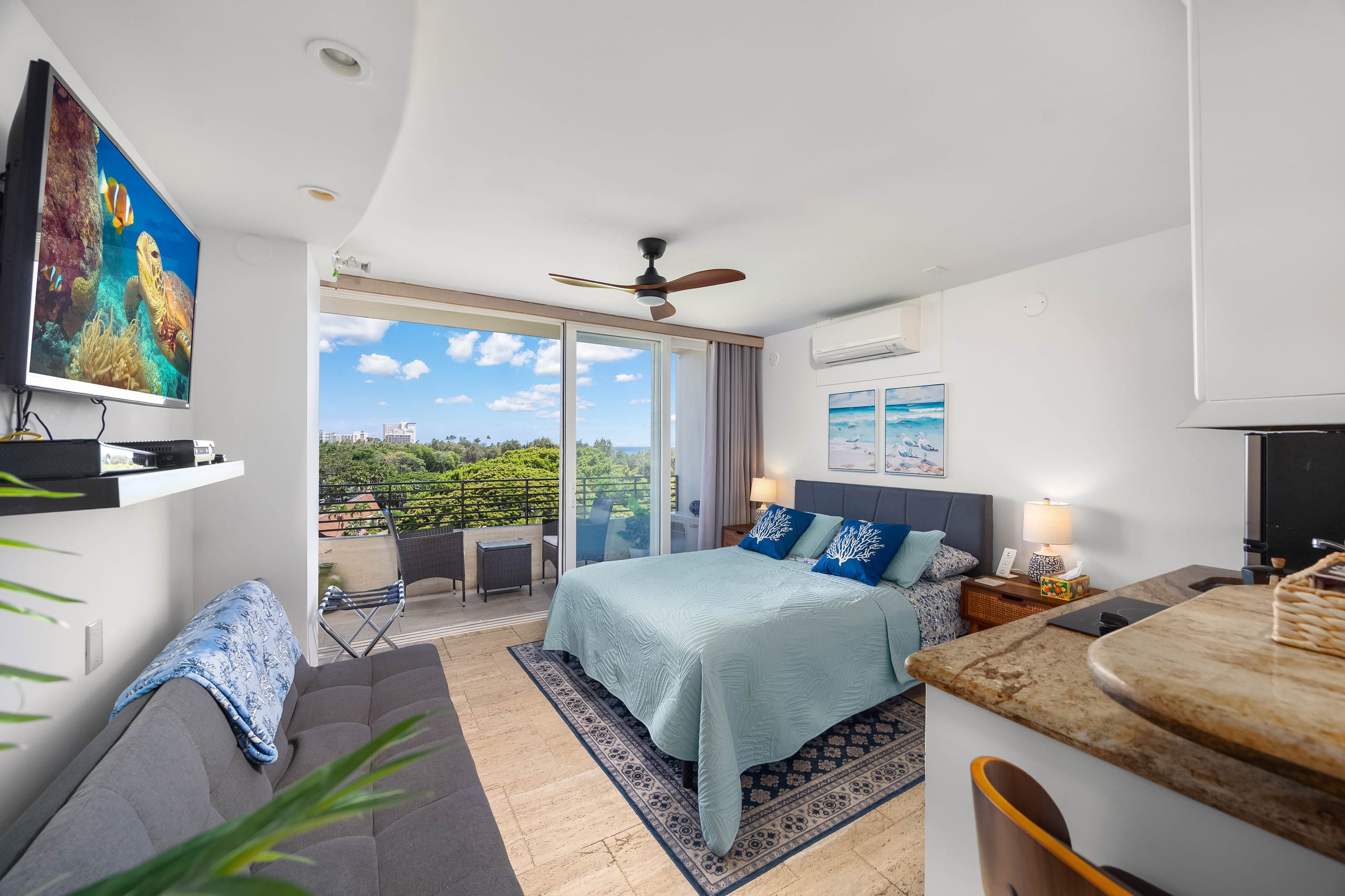 Ocean View Studio with private balcony - Image 13