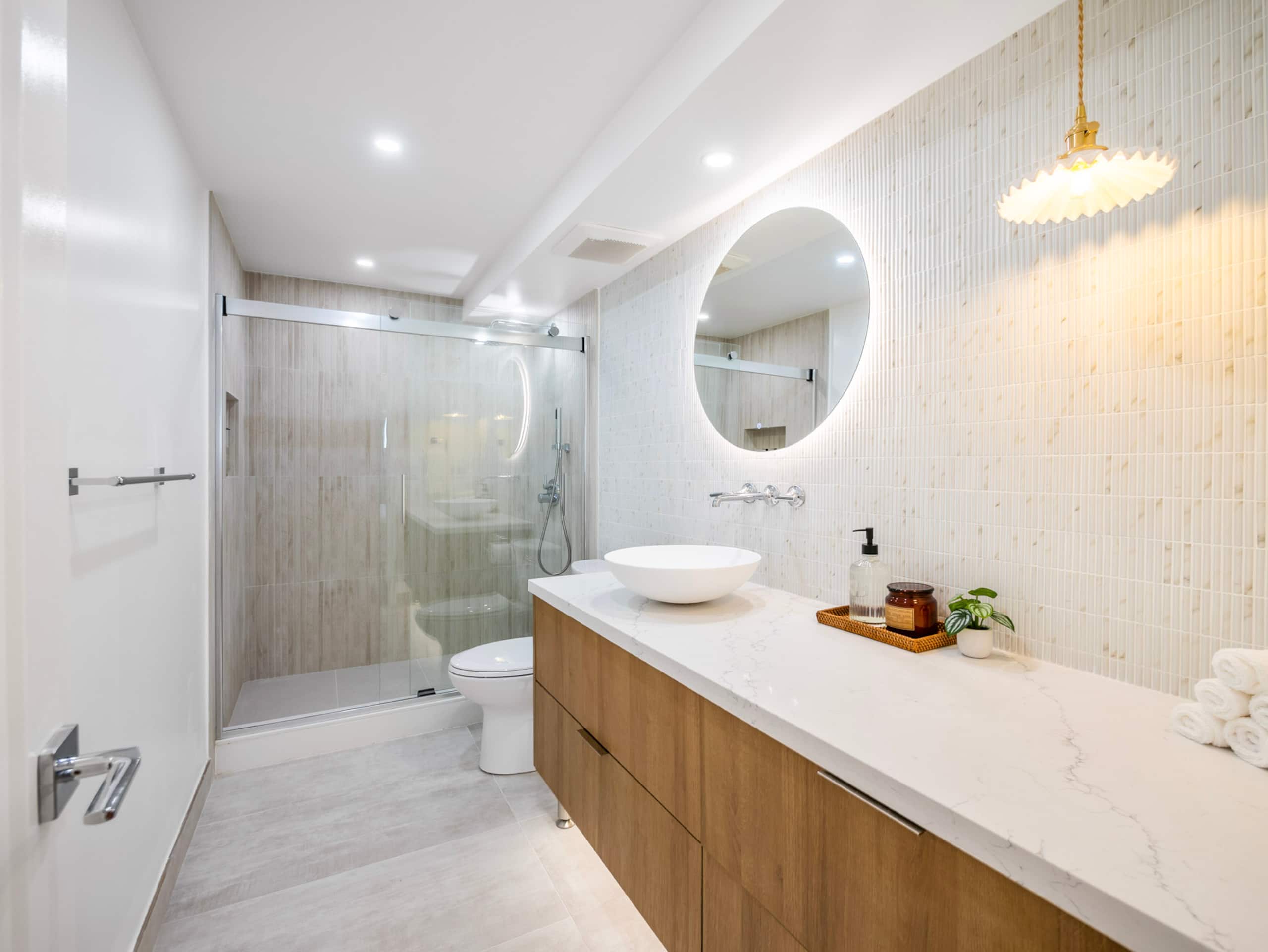 Condo in Honolulu · ★4.88 · 3 bedrooms · 5 beds · 2 private baths - Image 53