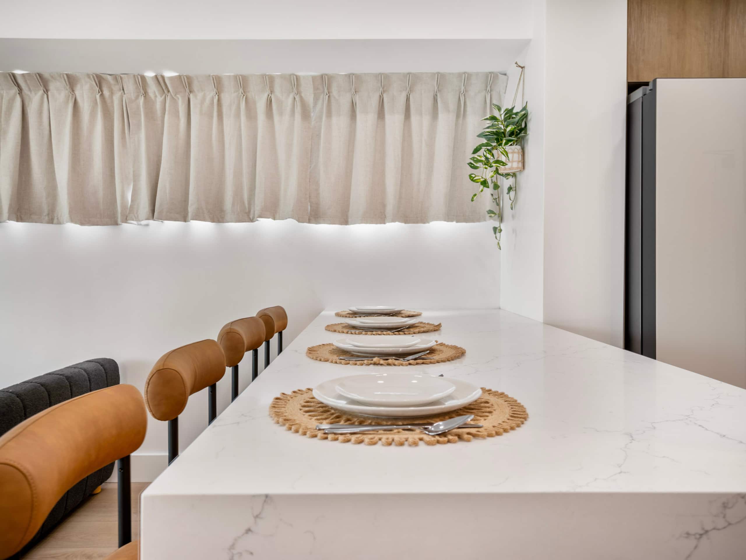 Condo in Honolulu · ★4.88 · 3 bedrooms · 5 beds · 2 private baths - Image 27