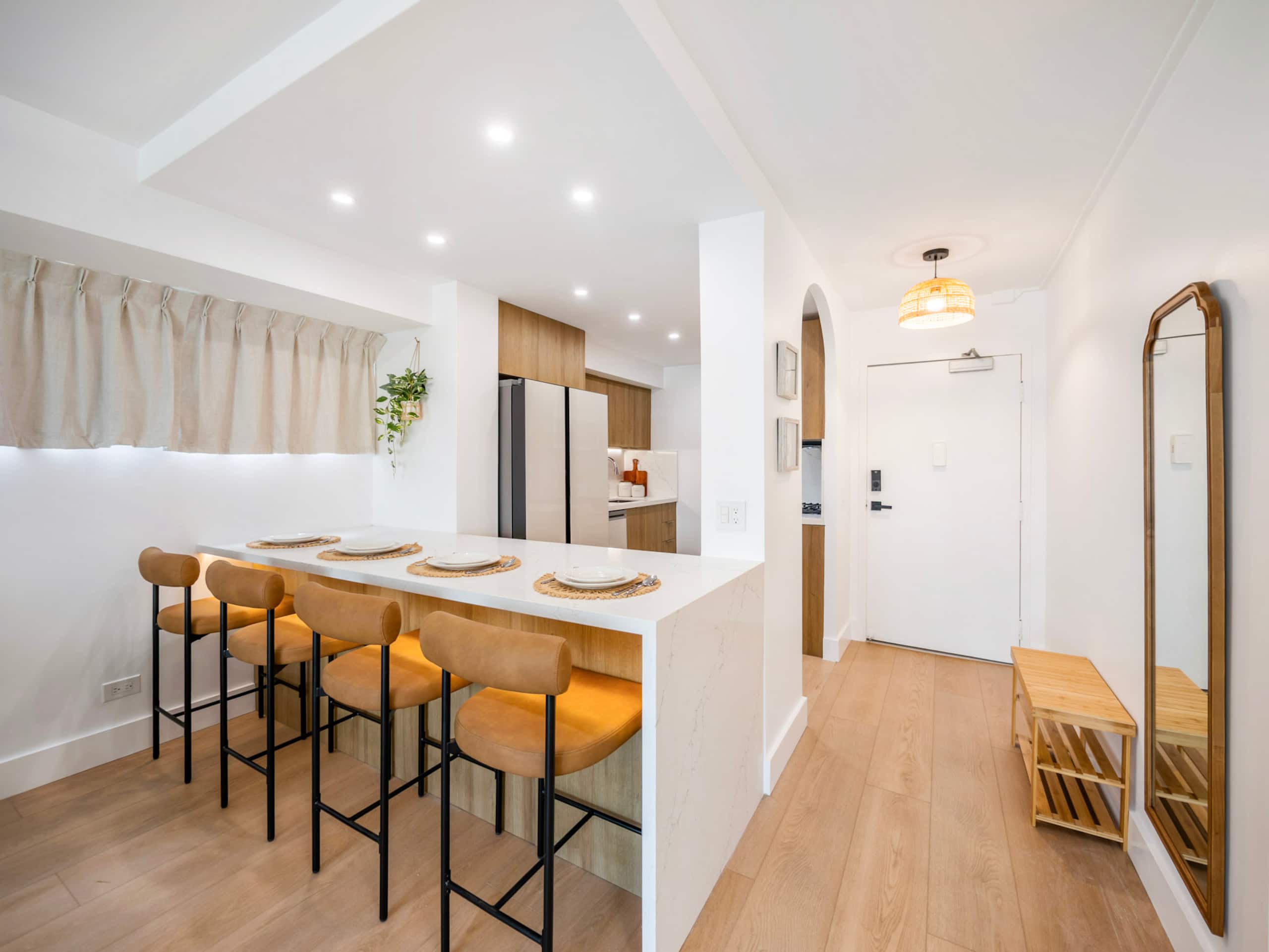 Condo in Honolulu · ★4.88 · 3 bedrooms · 5 beds · 2 private baths - Image 26