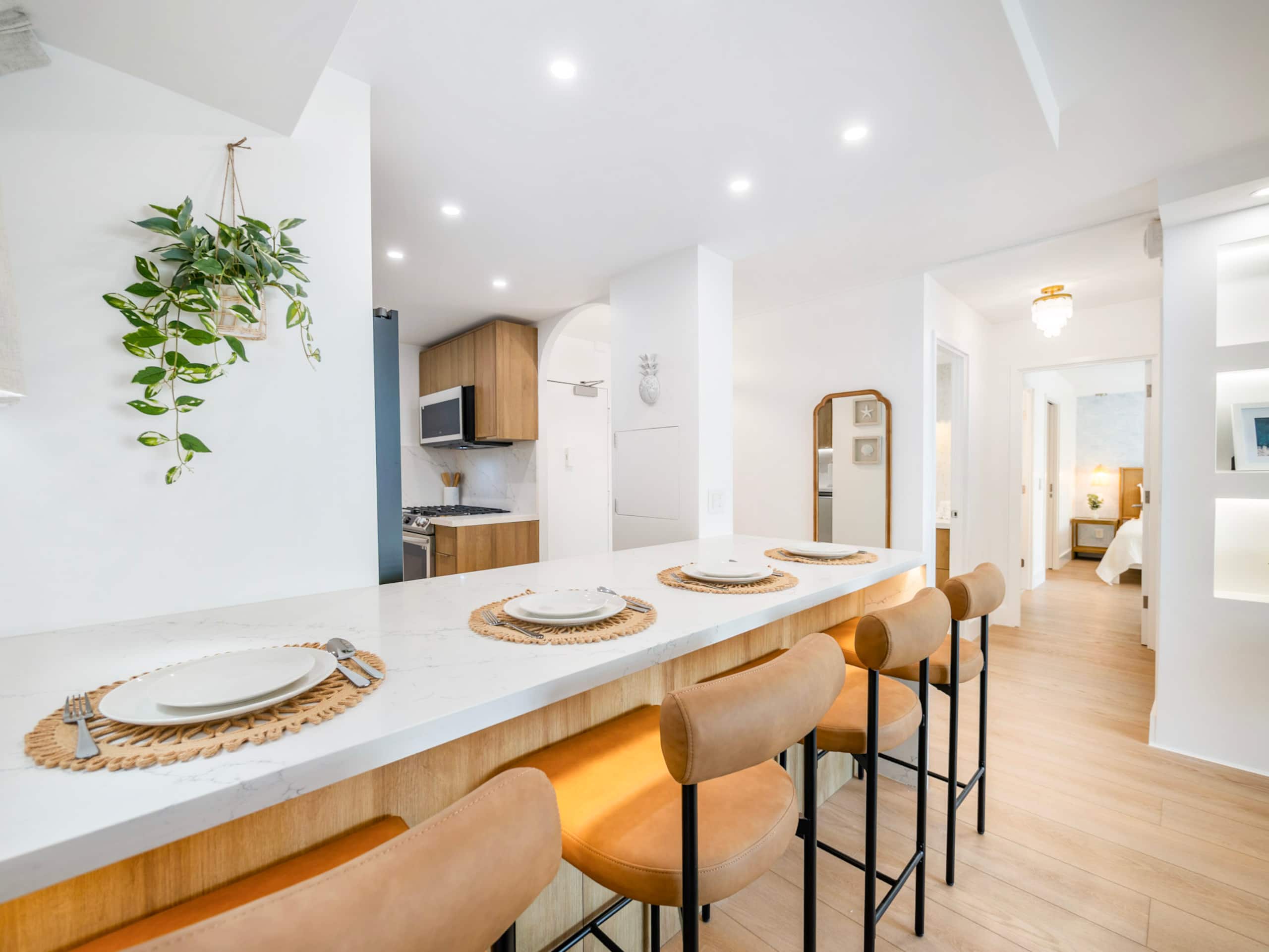 Condo in Honolulu · ★4.88 · 3 bedrooms · 5 beds · 2 private baths - Image 28