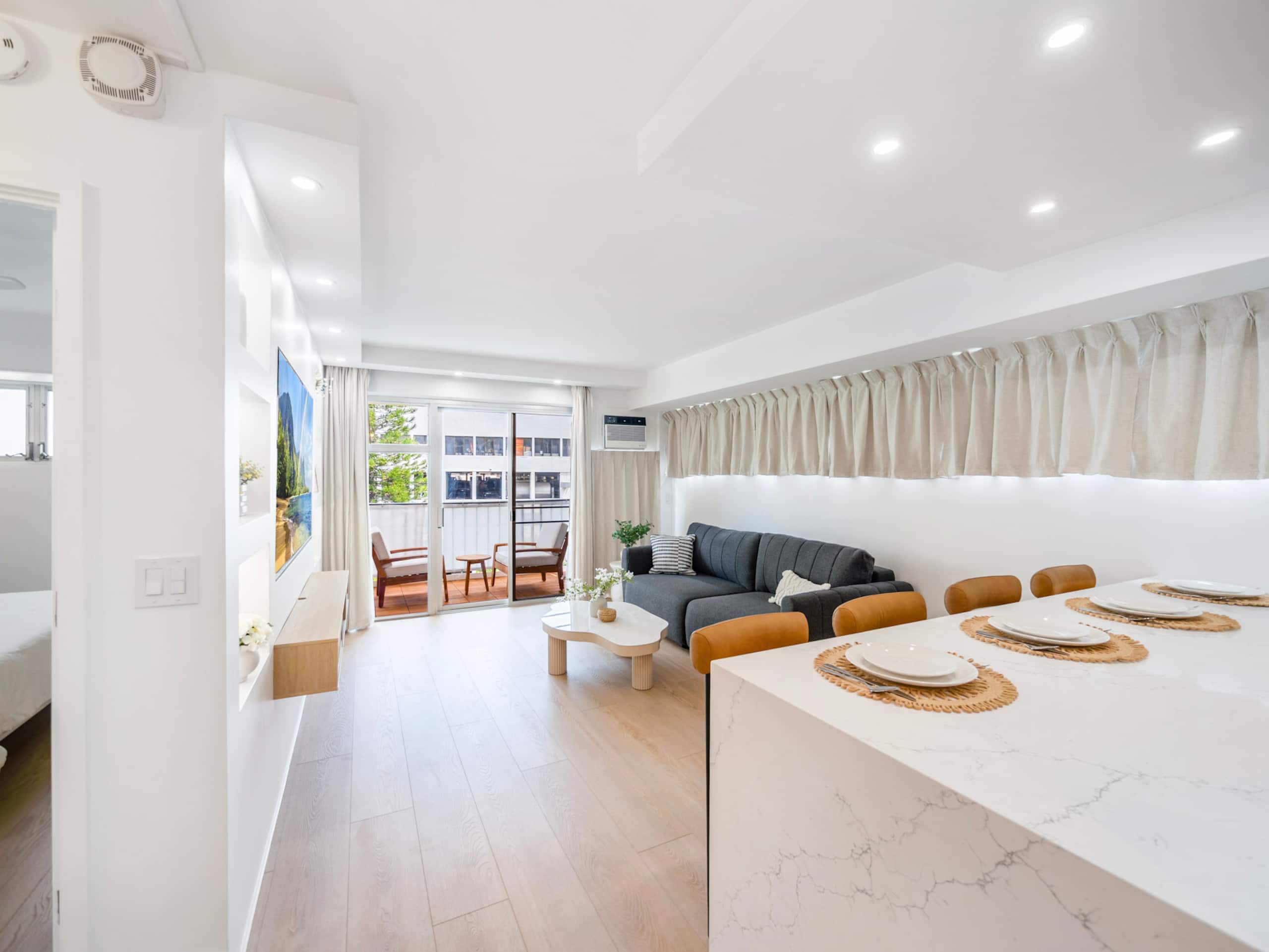 Condo in Honolulu · ★4.88 · 3 bedrooms · 5 beds · 2 private baths - Image 74
