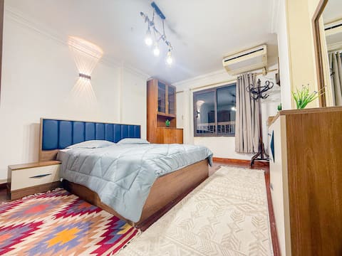 Cozy Downtown Studio Near Top Sights