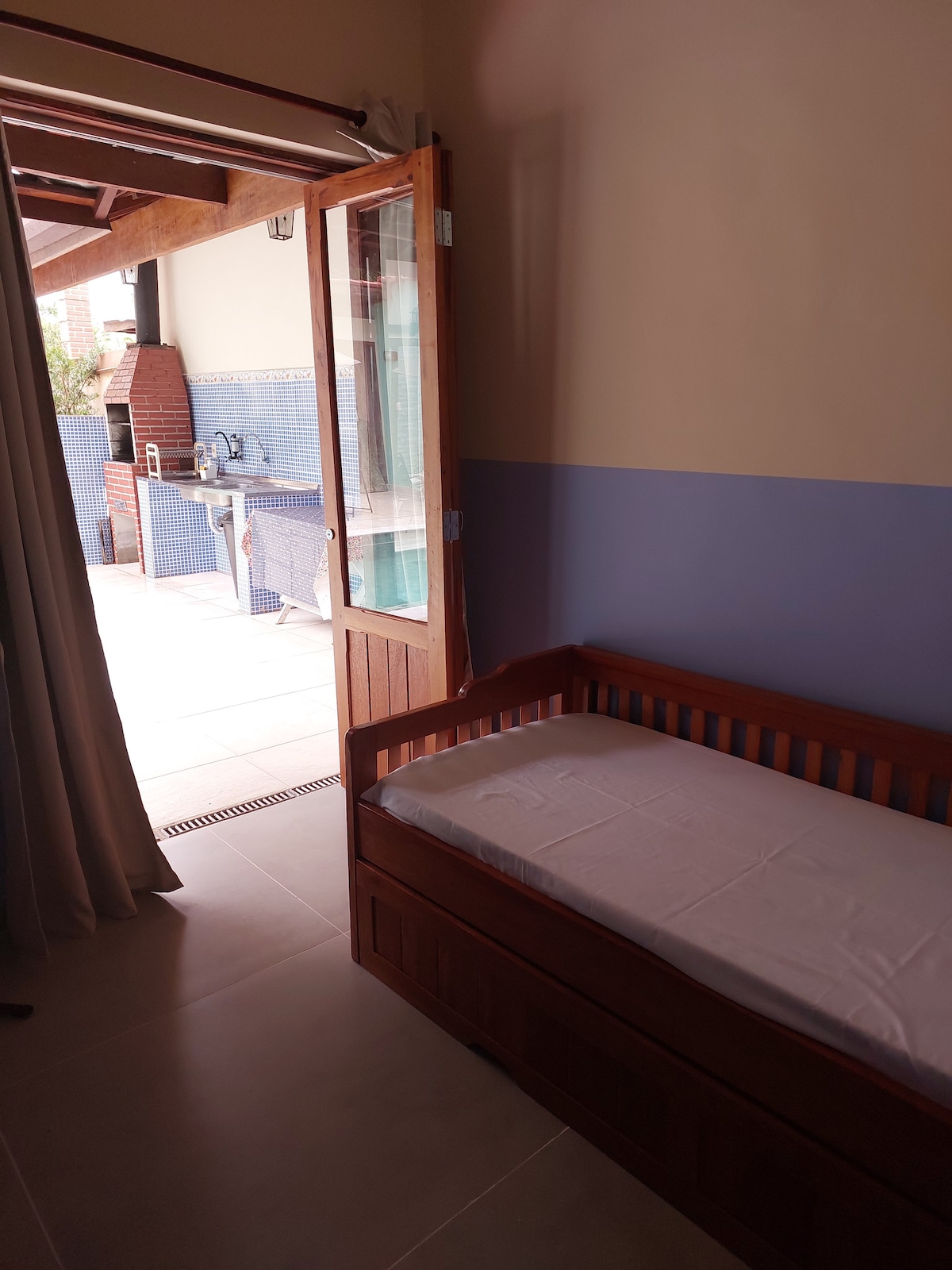 Апартамент 05 - вентилатор на тавана/ смарт телевизор