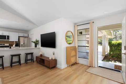 Top performing Airbnb: Stylish 2BR Retreat - S Austin in Austin