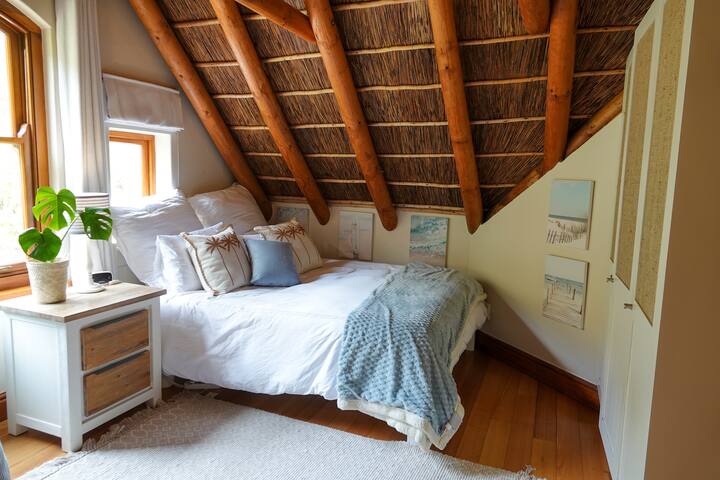 Mountain and Sea Magic gallery image 4