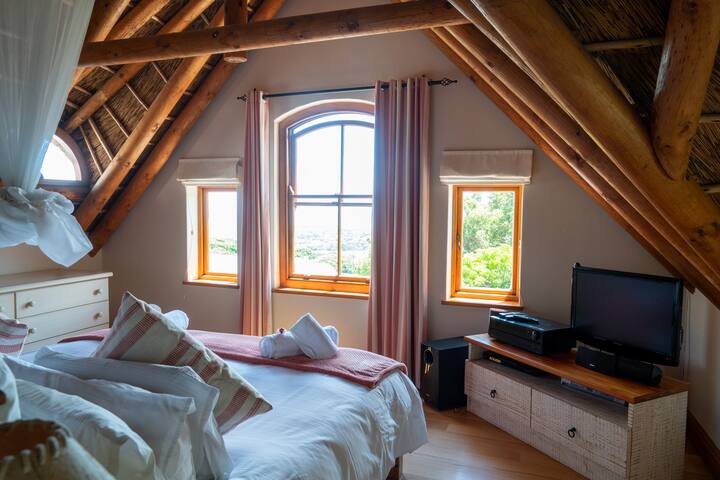 Mountain and Sea Magic gallery image 5