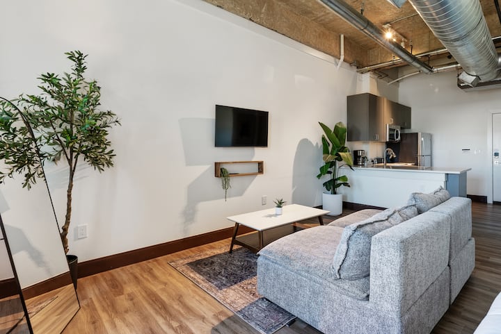 Chic Condo | Close To Everything No. 211 - Dallas, TX