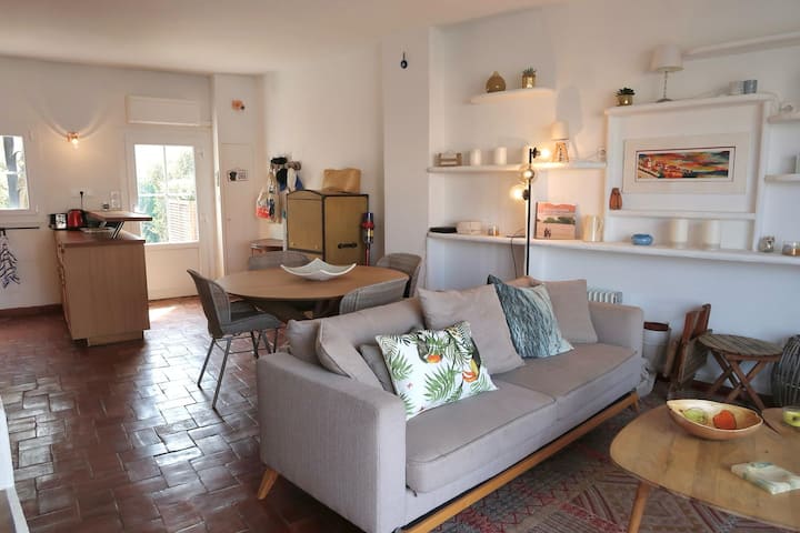 მისაღები ოთახი