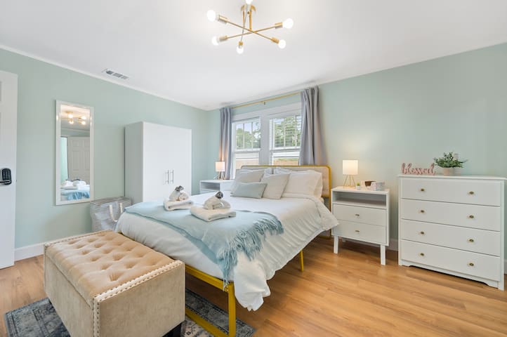 Home&Decor business managed Airbnb listing 1