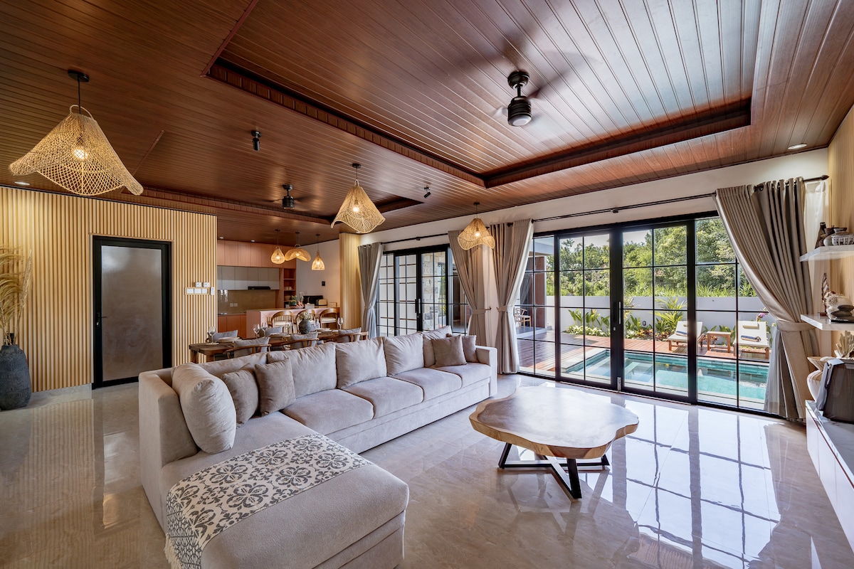 Villa in Uluwatu · ★4.7 · 2 bedrooms · 2 beds · 2.5 private baths, comparable Airbnb