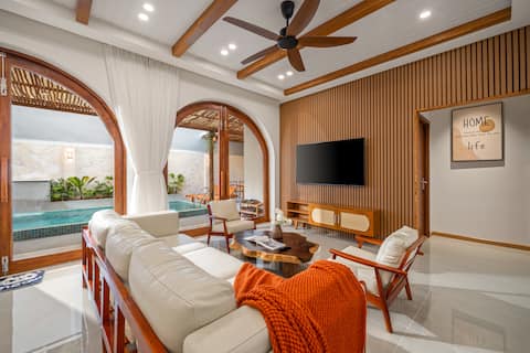 Tropical Villa | Near My Khe Beach | City Center