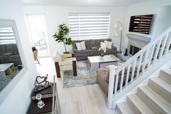 Modern 3 bedroomRetreat Near Mission Bay & Beaches