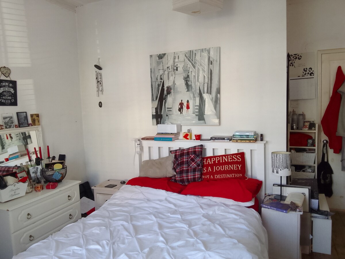 საძინებელი 1