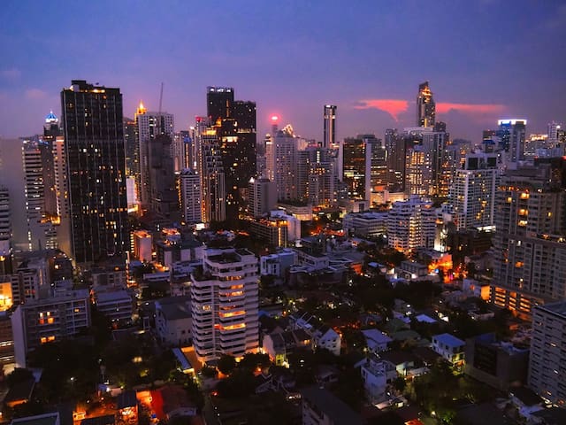 3BR Sukhumvit | High Floor View