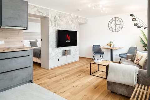 FENjOY: Design Holiday Apartment | Garden |Kitchen