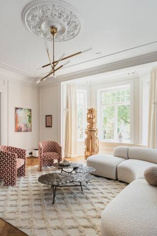 CygnusPool °BBQ °Sauna °Parking °King °Netflix°Gym gallery image 2