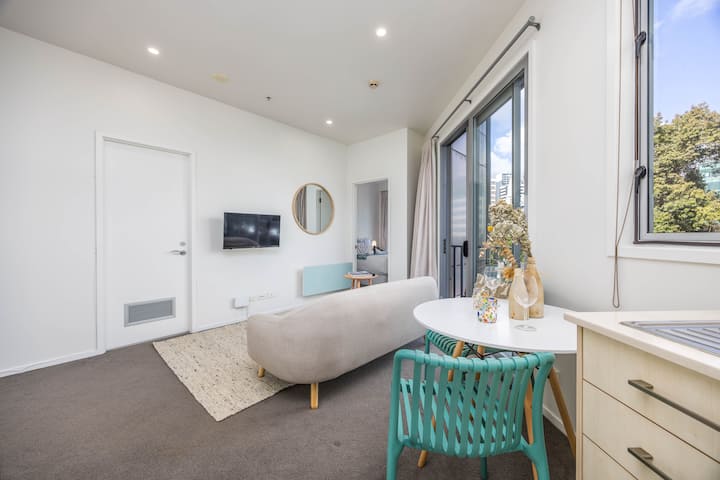 Modern Viaduct Apartment W Pool,gym,skytower Views - Auckland