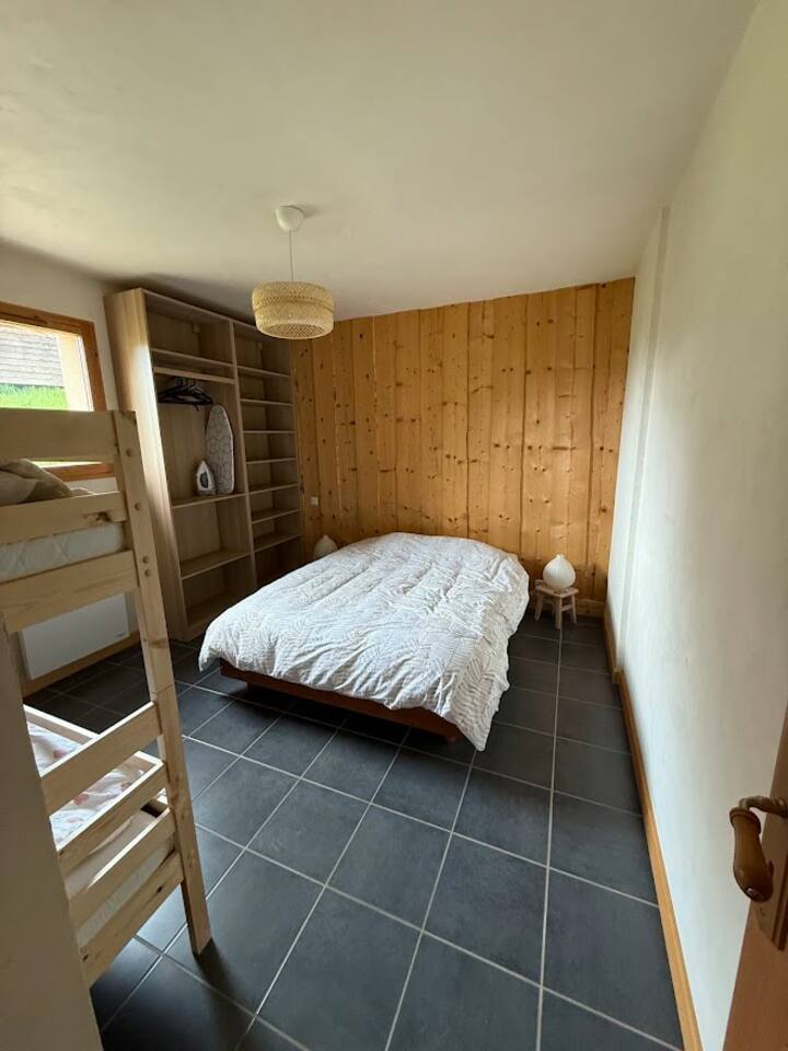 Ბინის ოთახი