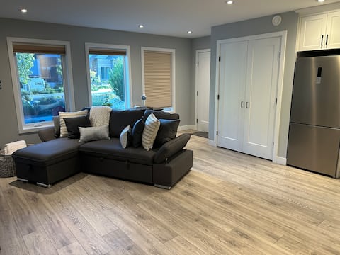 Top performing Airbnb: Victoria Area Ground-Level Suite in Colwood