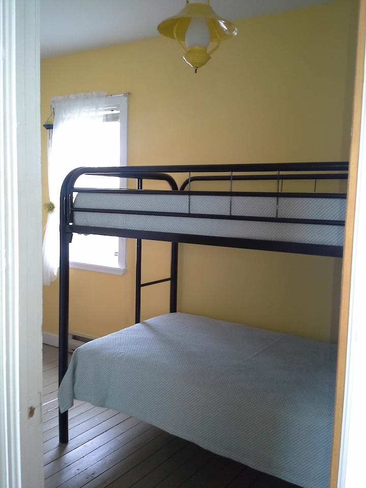 غرفة النوم 2