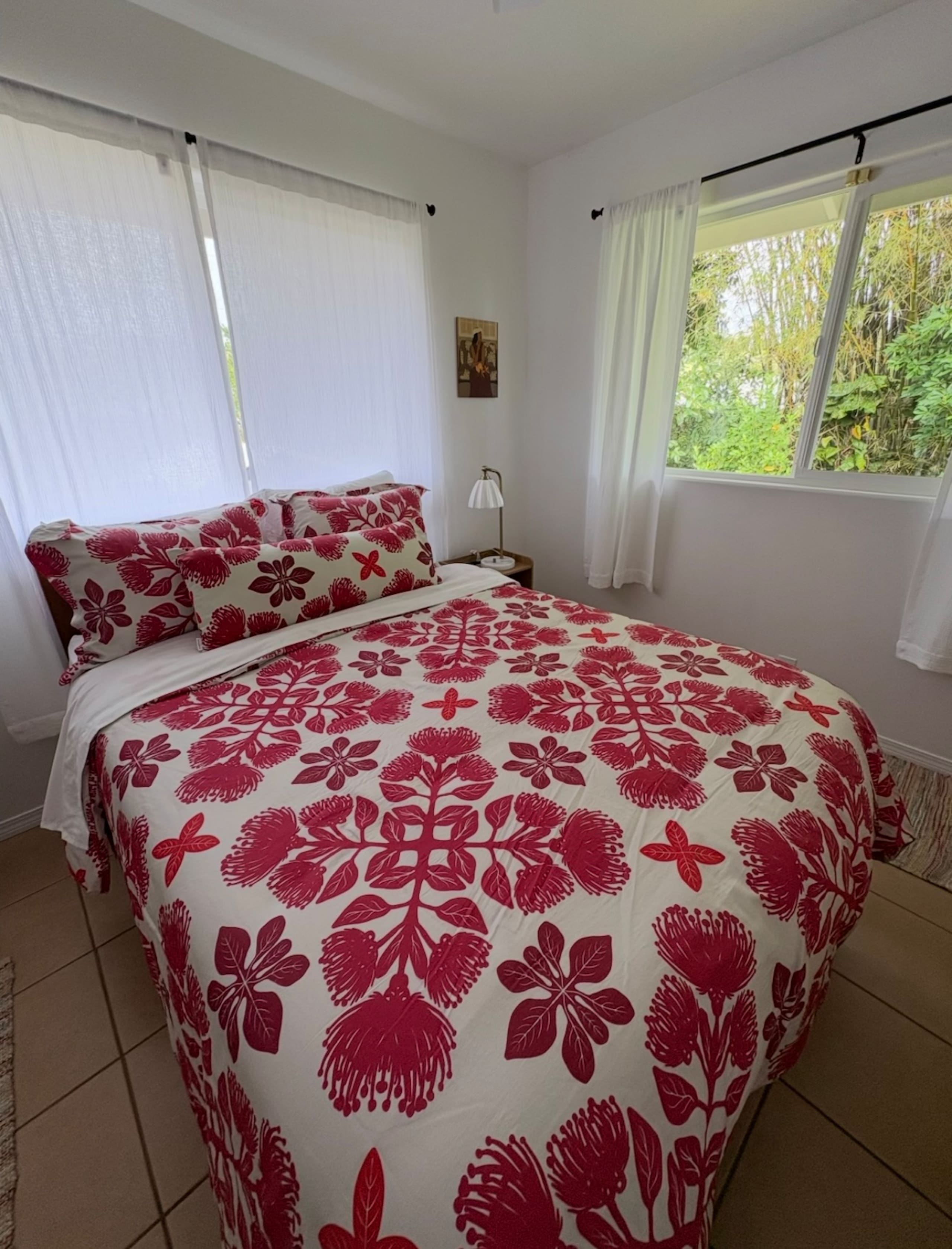 Home in Hilo · ★4.94 · 3 bedrooms · 5 beds · 2 private baths - Image 22