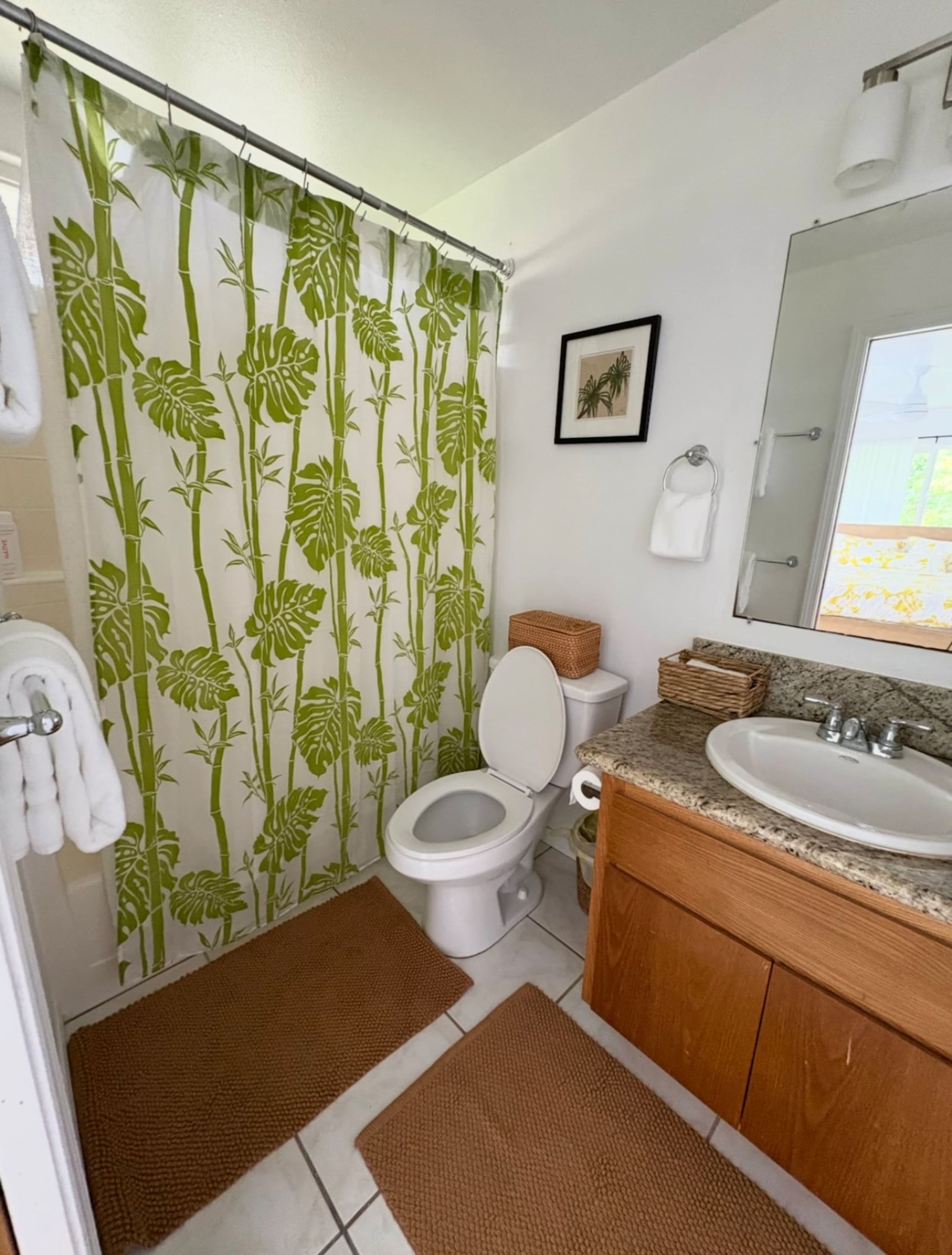 Home in Hilo · ★4.94 · 3 bedrooms · 5 beds · 2 private baths - Image 15