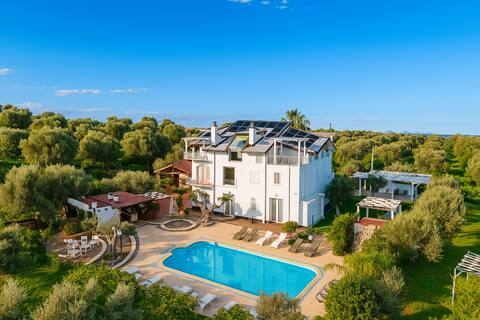 Villa Chiara – Pool, SPA & Stunning Eolian View